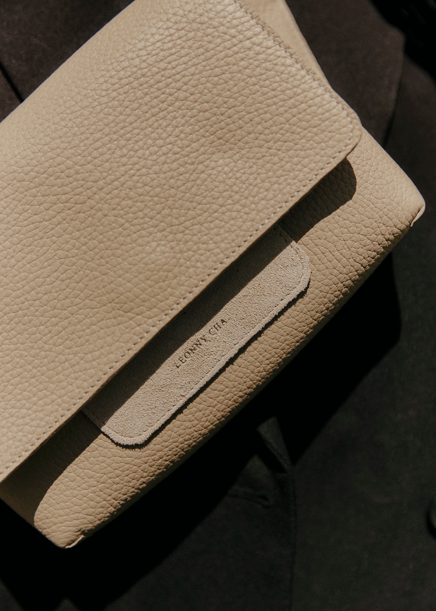 La Nomade – Banane en cuir unisexe, doublée cuir, artisanat français - Léonny Cha