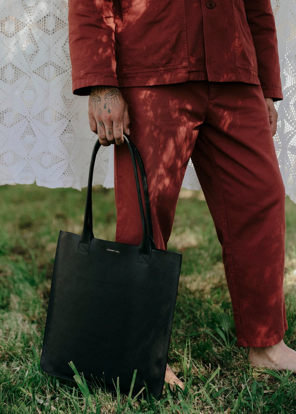 Le Minimaliste – Tote bag en cuir unisexe pour ordinateur et documents, made in France - Léonny Cha