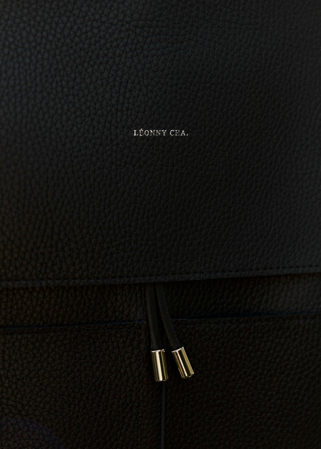 Le Flâneur – Sac à dos en cuir unisexe avec poches, fabrication artisanale française - Léonny Cha