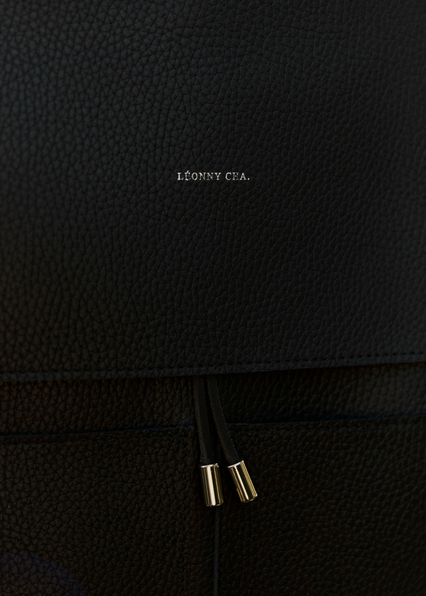 Le Flâneur – Sac à dos en cuir unisexe avec poches, fabrication artisanale française - Léonny Cha