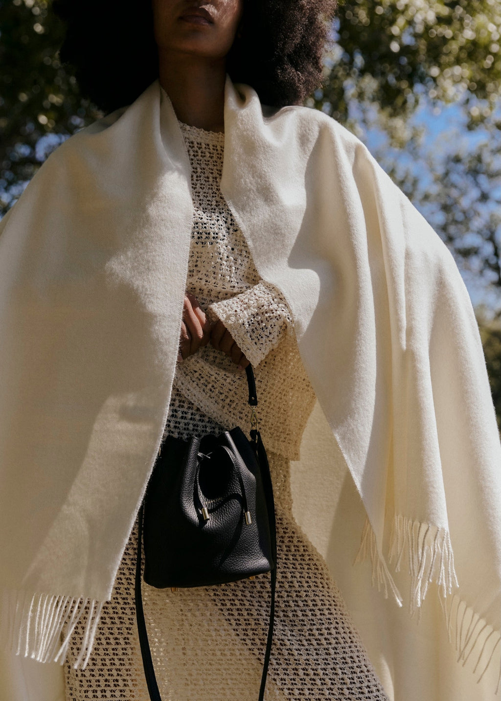 Le Précieux – Mini sac seau en cuir, format compact artisanal français - Léonny Cha